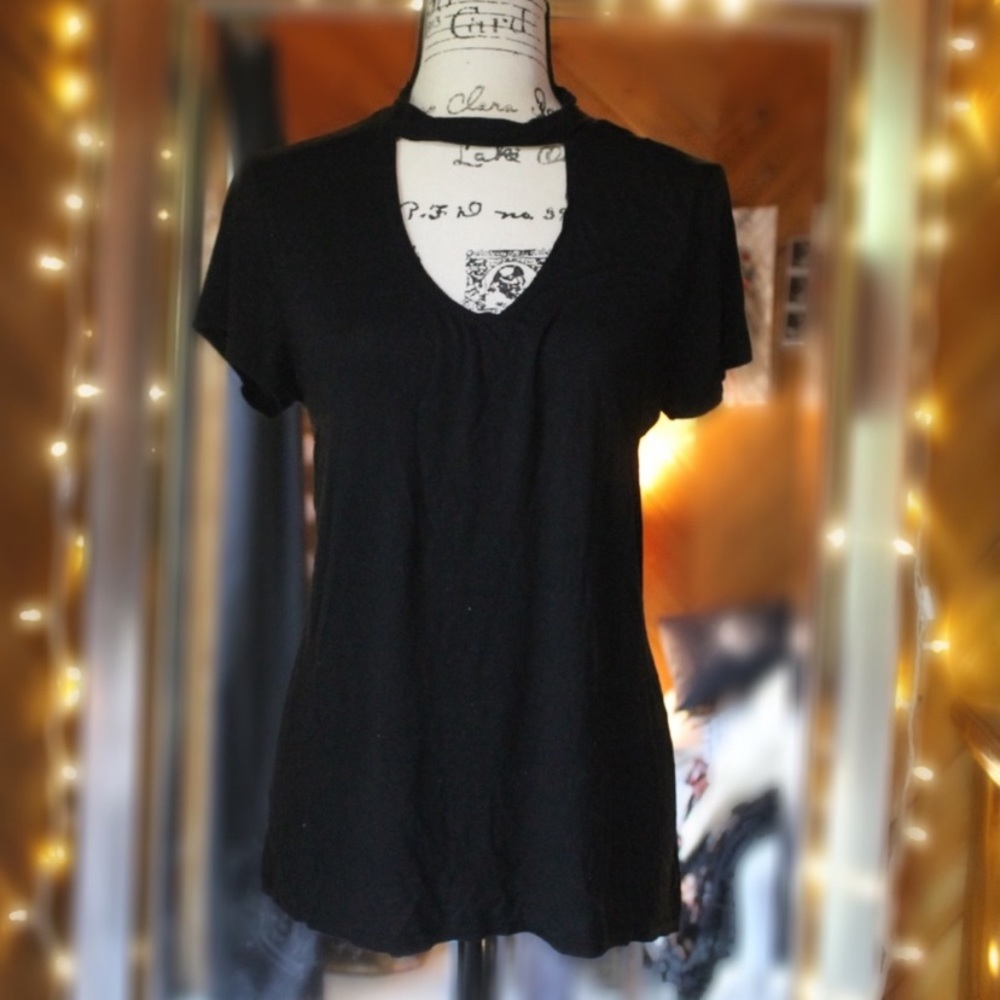 V-Cut Choker Tunic